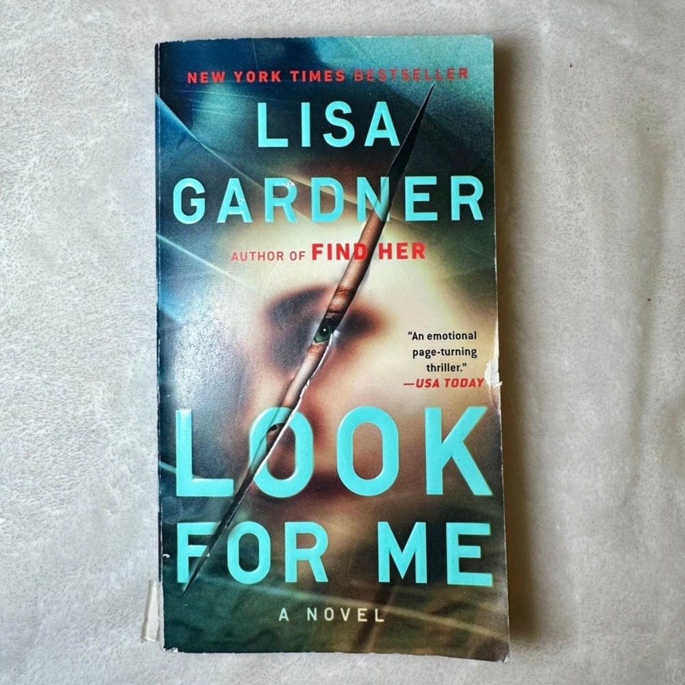 Look For Me by‎ Lisa Gardner Paperback NYT Bestseller DD Warren Thriller Read